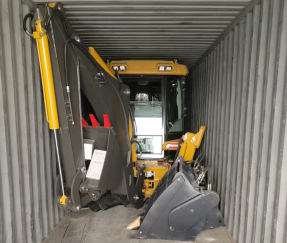 멕시코 시골 도로 유지 보수 작업에 사용되는 SAAO WZ388 백호 로더